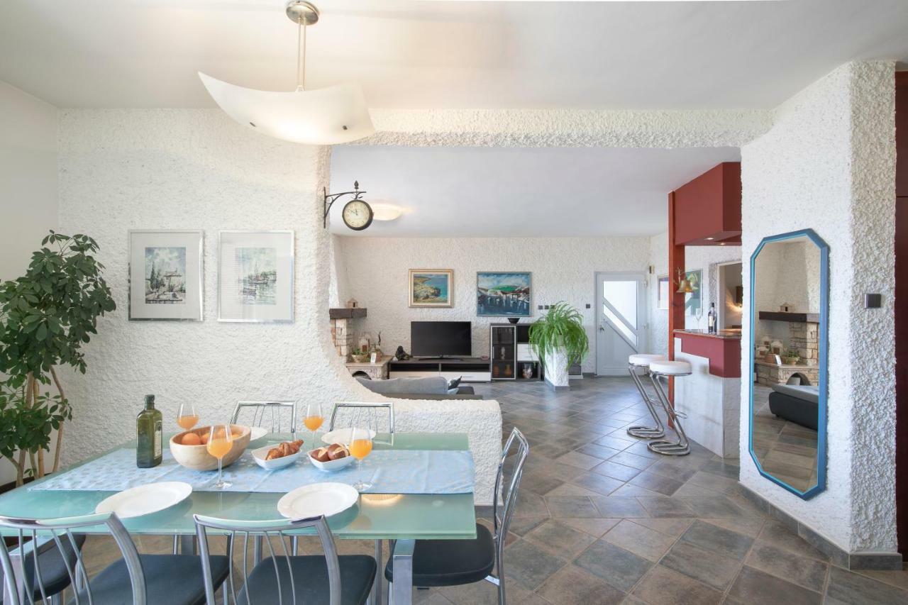 Horizont View Apartment Пула Экстерьер фото